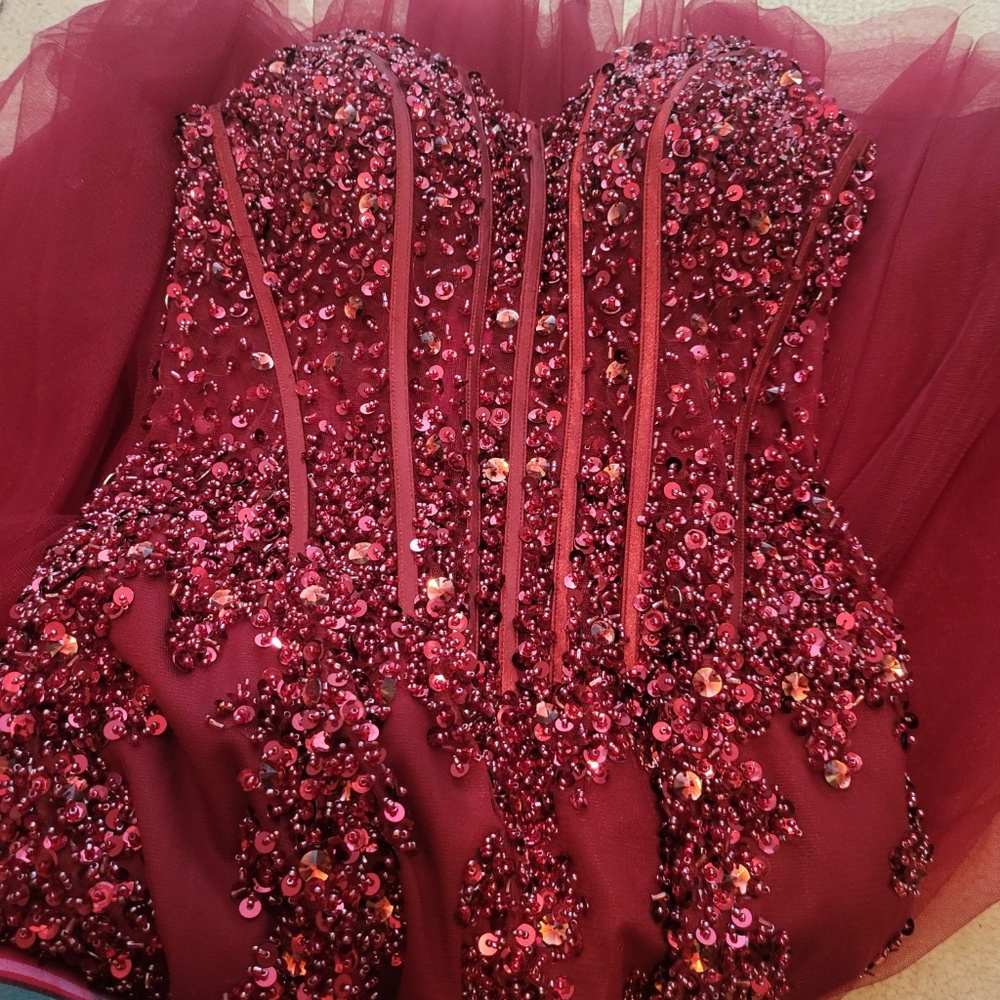 Red Jovani Prom 5908